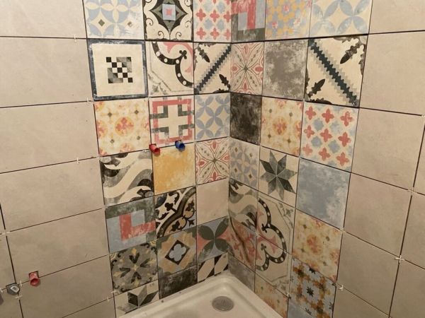 Lakásfelújítás alkalmából csempézés esetén hol érdemes mozaik csempéket alkalmazni?